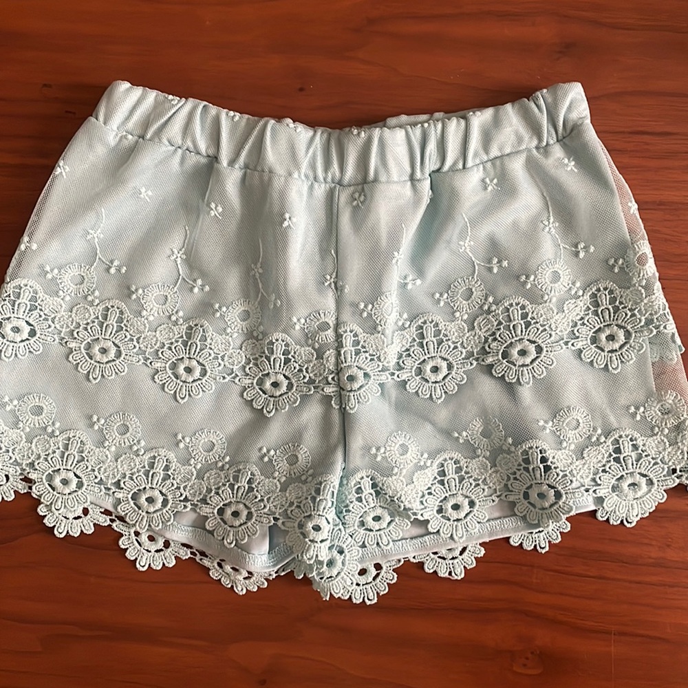 Beautiful aqua lace shorts
